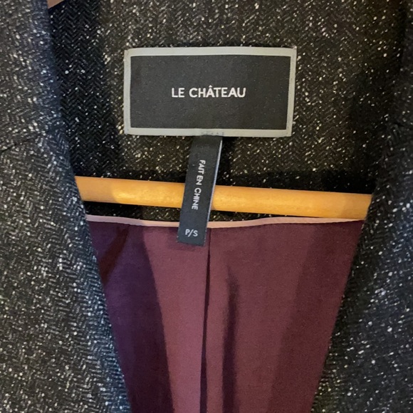 Le Chateau wool blend lined blazer. Blazer size sm. - Picture 2 of 3